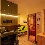 Charly Hotel