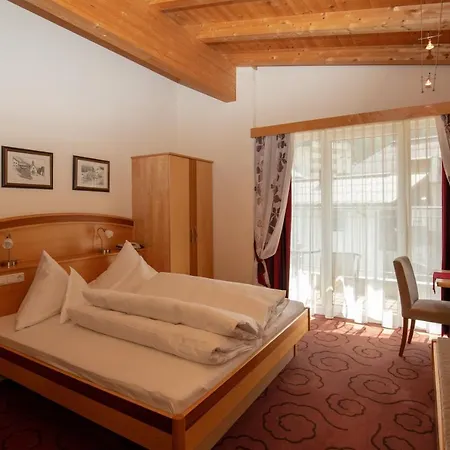 Hotel Charly