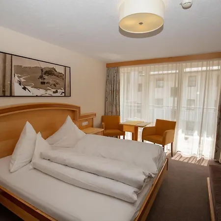 Hotel Charly